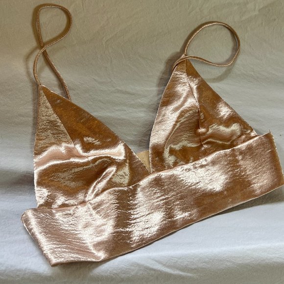 Silky Shiny Blush Bralette, Medium - Picture 8 of 12
